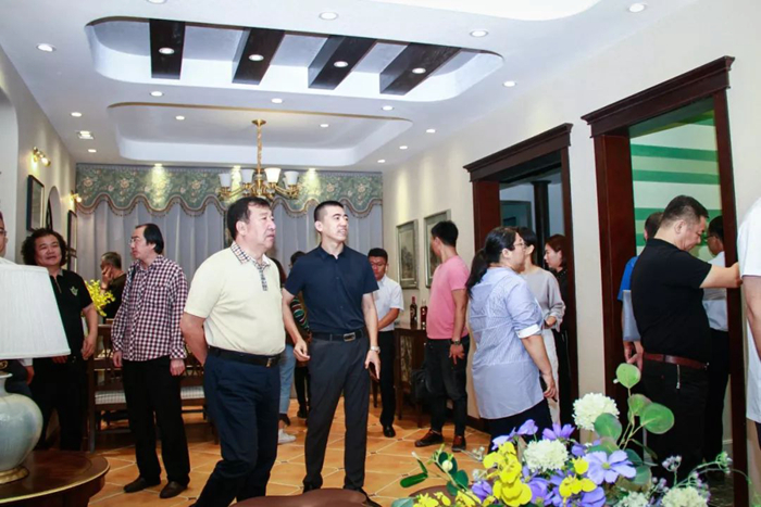 綠色裝飾壁塗產(chǎn)品研討交流會(huì)在蘭舍召開(kāi)2.jpg